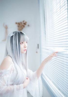 情侣奴伺候女王